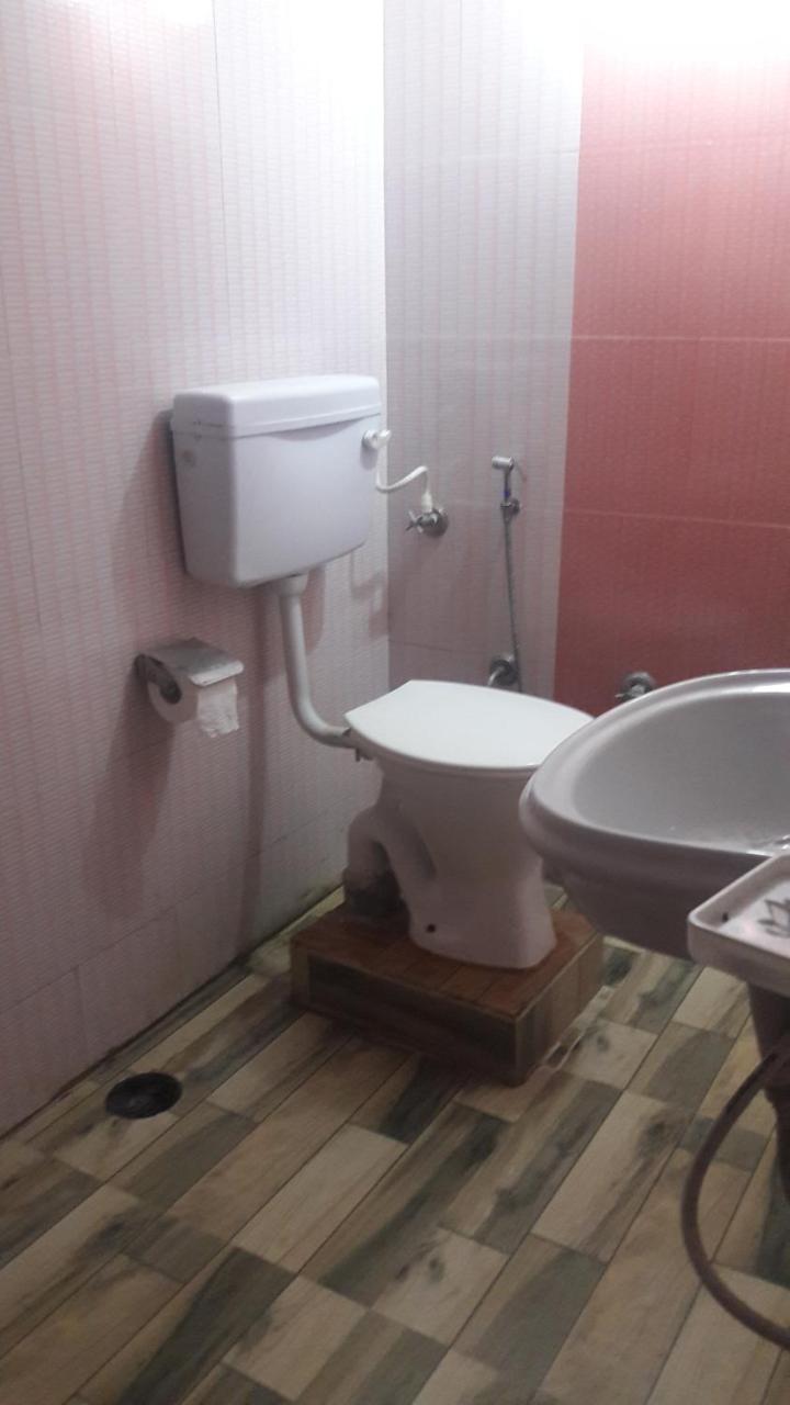 Wow Rooms 4 You Dzsabalpur Kültér fotó